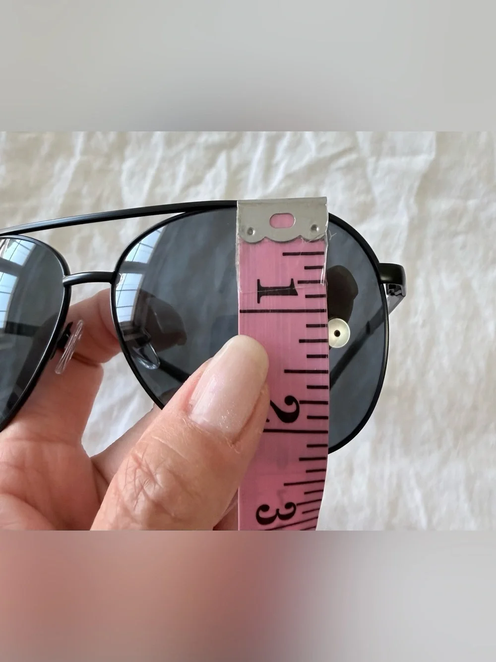 Quay Australia | Vivienne Large Aviator Sunglasses Black | With Case